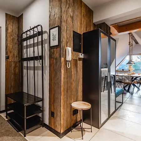 Aspekt 아파트 자코파네